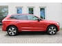 Volvo XC60 T6 Plug-in hybrid AWD Plus Dark | Trekhaak | Verwarmbare voorstoelen+stuurwiel+achterbank | Premium audio by Harman Kardon | Rondom zichtcamera