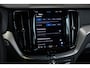 Volvo XC60 T6 Plug-in hybrid AWD Plus Dark | Trekhaak | Verwarmbare voorstoelen+stuurwiel+achterbank | Premium audio by Harman Kardon | Rondom zichtcamera
