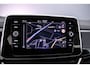 Volkswagen T-Roc R-Line 1.5 TSI 150pk DSG Automaat Trekhaak, Adaptive cruise control, Achteruitrijcamera, LED koplampen, Navigatie, App connect, Stoelverwarming