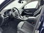 BMW 3-Serie Touring 330e High Executive Plug-in | Sportstoelen | Stoelverwarming | Trekhaak | Trekgewicht 1500kg | Navigatie | El. bed. achterklep |