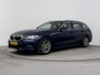 BMW 3-Serie Touring 330e High Executive Plug-in | ACTIE! | Sportstoelen | Stoelverwarming | Trekhaak | Trekgewicht 1500kg | Navigatie | El. bed. achterklep |