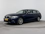 BMW 3-Serie Touring 330e High Executive Plug-in | Sportstoelen | Stoelverwarming | Trekhaak | Trekgewicht 1500kg | Navigatie | El. bed. achterklep |