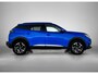 Peugeot e-2008 SUV EV Allure Pack 50 kWh 136pk | Accu SOH 92,6% | Navigatie | Achteruitrijcamera | 3D Cockpit | Stoelverwarming | Climate Control | Adaptieve Cruise Control | Parkeersensoren | Keyless start | Bluetooth | Apple CarPlay / Android Auto | DAB+ radio | Elektrisch inklapbare spiegels | Donker getint glas | 17" lichtmetalen velgen |