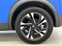 Peugeot e-2008 SUV EV Allure Pack 50 kWh 136pk | Accu SOH 92,6% | Navigatie | Achteruitrijcamera | 3D Cockpit | Stoelverwarming | Climate Control | Adaptieve Cruise Control | Parkeersensoren | Keyless start | Bluetooth | Apple CarPlay / Android Auto | DAB+ radio | Elektrisch inklapbare spiegels | Donker getint glas | 17" lichtmetalen velgen |