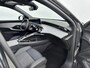 Peugeot 5008 SUV Allure Hybrid 145pk Automaat | 7 Zitplaatsen | Navigatie | 360° Camera | Adaptieve Cruise Control | Climate Control | Parkeersensoren v+a | Stoel- en stuurverwarming | Armsteun | Led koplampen | Keyless | Draadloze Apple Carplay / Android Auto | Automatisch dimlicht | Regensensor | Donker getint glas | 19" Lichtmetalen velgen |