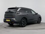 Peugeot 5008 SUV Allure Hybrid 145pk Automaat | 7 Zitplaatsen | Navigatie | 360° Camera | Adaptieve Cruise Control | Climate Control | Parkeersensoren v+a | Stoel- en stuurverwarming | Armsteun | Led koplampen | Keyless | Draadloze Apple Carplay / Android Auto | Automatisch dimlicht | Regensensor | Donker getint glas | 19" Lichtmetalen velgen |