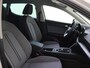 SEAT Leon 1.0 eTSI Style Business Intense | Parkeerassistent | Navigatie | Adaptieve cruise control | Achteruitrijcamera | CarPlay | 3-zone airco | Virtual cockpit |