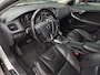 Volvo V40 Cross Country 1.5 T3 Polar+ Luxury | Leder | Harmon/Kardon | Dakdragers | Navigatie | Automaat | Dealer onderhouden |