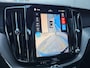 Volvo XC60 2.0 T8 Plug-in hybrid AWD Ultra Black Edition | Luchtvering | Trekhaak | 360 camera | Sportstoelen |