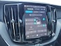 Volvo XC60 2.0 T8 Plug-in hybrid AWD Ultra Black Edition | Luchtvering | Trekhaak | 360 camera | Sportstoelen |
