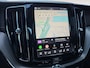 Volvo XC60 2.0 T8 Plug-in hybrid AWD Ultra Black Edition | Luchtvering | Trekhaak | 360 camera | Sportstoelen |