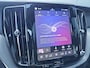 Volvo XC60 2.0 T8 Plug-in hybrid AWD Ultra Black Edition | Luchtvering | Trekhaak | 360 camera | Sportstoelen |