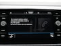 Volkswagen T-Cross R-Line 1.0 TSI 110 PK DSG | LED | Navigatie | Achteruitrijcamera | Keyless | Stoelverwarming |