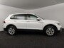 Volkswagen Tiguan 1.4 TSI eHybrid Elegance | Panoramadak | Stoelverwarming | Camera | elektrisch bedienbare achterklep |