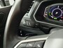 Volkswagen Tiguan 1.4 TSI eHybrid Elegance | Panoramadak | Stoelverwarming | Camera | elektrisch bedienbare achterklep |