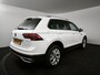 Volkswagen Tiguan 1.4 TSI eHybrid Elegance | Panoramadak | Stoelverwarming | Camera | elektrisch bedienbare achterklep |