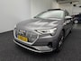 Audi E-tron 55 quattro Business Edition Plus 95 kWh SOH 94,8% | Panoramadak | Camera| Leer | Luchtvering | Navigatie