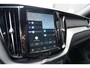Volvo XC60 T6 Plug-in hybrid AWD Ultimate Dark Long Range | Trekhaak | Luchtvering | Stoelventilatie & massage | Stoelverwarming | Schuif/kanteldak | Head-Up Display | Lederen interieur | Adaptieve cruise control |