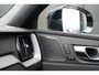 Volvo XC60 T6 Plug-in hybrid AWD Ultimate Dark Long Range | Trekhaak | Luchtvering | Stoelventilatie & massage | Stoelverwarming | Schuif/kanteldak | Head-Up Display | Lederen interieur | Adaptieve cruise control |