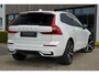 Volvo XC60 T6 Plug-in hybrid AWD Ultimate Dark Long Range | Trekhaak | Luchtvering | Stoelventilatie & massage | Stoelverwarming | Schuif/kanteldak | Head-Up Display | Lederen interieur | Adaptieve cruise control |