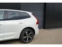 Volvo XC60 T6 Plug-in hybrid AWD Ultimate Dark Long Range | Trekhaak | Luchtvering | Stoelventilatie & massage | Stoelverwarming | Schuif/kanteldak | Head-Up Display | Lederen interieur | Adaptieve cruise control |