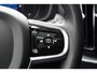 Volvo XC60 T6 Plug-in hybrid AWD Ultimate Dark Long Range | Trekhaak | Luchtvering | Stoelventilatie & massage | Stoelverwarming | Schuif/kanteldak | Head-Up Display | Lederen interieur | Adaptieve cruise control |