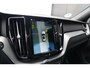Volvo XC60 T6 Plug-in hybrid AWD Ultimate Dark Long Range | Trekhaak | Luchtvering | Stoelventilatie & massage | Stoelverwarming | Schuif/kanteldak | Head-Up Display | Lederen interieur | Adaptieve cruise control |
