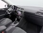 Volkswagen Tiguan 1.4 TSI eHybrid Elegance Automaat - LED - Trekhaak - Navigatie - Stoelverwarming - Achterklep elektrisch - Camera