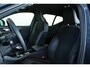 Volvo XC40 T4 Recharge R-Design | Verwarmbare voorstoelen en stuurwiel | Adaptieve cruise control | Keyless | Apple carplay/Android auto | Trekhaak Semi Elektrisch
