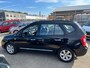 Kia Carens 2.0 CVVT X-ecutive(st-bekr,airco,elektr-pakket,bj07,2299,-)