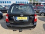 Kia Carens 2.0 CVVT X-ecutive(st-bekr,airco,elektr-pakket,bj07,2299,-)
