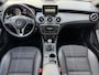 Mercedes-Benz CLA 180 Ambition 122 Pk Xenon/Led/Airco/Navi/Bluetooth/PDC/18 Inch/Elekt Ramen/Elekt Spiegels/Apk 02-2027