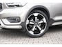 Volvo XC40 1.5 T3 Inscription | Pano | Styling pakket | ACC | Stoel en stuurwielverw. | 360 camera | 20 inch | Pilot | Carplay | Pebble Grey