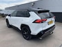 Toyota RAV4 2.5 Hybrid AWD Bi-Tone Trekhaak, Stoel- & Stuurwiel verwarmd, PDC, LED, Smart Key, Privacy glass