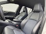 Toyota RAV4 2.5 Hybrid AWD Bi-Tone Trekhaak, Stoel- & Stuurwiel verwarmd, PDC, LED, Smart Key, Privacy glass