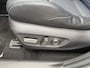 Toyota RAV4 2.5 Hybrid AWD Bi-Tone Trekhaak, Stoel- & Stuurwiel verwarmd, PDC, LED, Smart Key, Privacy glass