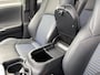 Toyota RAV4 2.5 Hybrid AWD Bi-Tone Trekhaak, Stoel- & Stuurwiel verwarmd, PDC, LED, Smart Key, Privacy glass