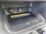 Toyota RAV4 2.5 Hybrid AWD Bi-Tone Trekhaak, Stoel- & Stuurwiel verwarmd, PDC, LED, Smart Key, Privacy glass