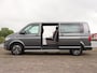 Volkswagen Transporter 2.0 TDI 150PK DSG Automaat L2 DC Bulli | MARGE!! | Airco | 2 x Schuifdeur | Navigatie | PDC | Camera | ACC | Alarm | Stoelverwarming | Betimmering | Trekhaak |