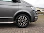 Volkswagen Transporter 2.0 TDI 150PK DSG Automaat L2 DC Bulli | MARGE!! | Airco | 2 x Schuifdeur | Navigatie | PDC | Camera | ACC | Alarm | Stoelverwarming | Betimmering | Trekhaak |
