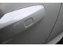Volvo XC60 B5 Plus Dark | Semi Electrische Bedienbare Trekhaak | 1ste Eigenaar | Harman Kardon Premium Audio | Panoramadak | 20'' Lichtmetalen velgen | Elektrisch glazen schuifdak | Parkeercamera | Parkeersensoren voor + achter | Nappa Lederen bekleding |