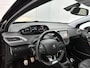 Peugeot 208 GT-Line 110pk | Navigatie | Panoramadak | Achteruitrijcamera | Climate Control | Cruise Control | Parkeersensoren v+a | Stoelverwarming | Half lederen sportstoelen | Armsteun | Bluetooth | Apple Carplay / Android Auto | DAB+ radio | Donker getint glas | 17" lichtmetalen velgen |