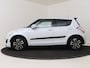 Suzuki Swift 1.2 Exclusive | Dealer onderhouden | 1e eigenaar | Climate control | Cruise Control | Stoelverwarming | Keyless entry/start | Bluetooth telefonie | Trekhaak |
