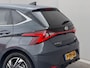 Hyundai i20 1.0 T-GDI Premium / Eerste Eigenaar / Dealer Onderhouden / Bose Audio / Camera / Navigatie / AppleCarPlay & Android Auto / Dodehoek Detectie / Stoel Verwarming / Stuurwiel Verwarming / DAB / NAP /