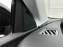 Peugeot 3008 SUV Blue Lease Executive 130pk | Navigatie | Climate Control | Cruise Control | Parkeersensoren v+a | Armsteun | Bluetooth | Apple Carplay / Android Auto | Draadloze telefoonlader | Regensensor | Donker getint glas | Afneembare trekhaak | Lage kilometerstand | 17" lichtmetalen velgen |