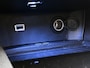 Peugeot 3008 SUV Blue Lease Executive 130pk | Navigatie | Climate Control | Cruise Control | Parkeersensoren v+a | Armsteun | Bluetooth | Apple Carplay / Android Auto | Draadloze telefoonlader | Regensensor | Donker getint glas | Afneembare trekhaak | Lage kilometerstand | 17" lichtmetalen velgen |