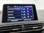 Peugeot 3008 SUV Blue Lease Executive 130pk | Navigatie | Climate Control | Cruise Control | Parkeersensoren v+a | Armsteun | Bluetooth | Apple Carplay / Android Auto | Draadloze telefoonlader | Regensensor | Donker getint glas | Afneembare trekhaak | Lage kilometerstand | 17" lichtmetalen velgen |