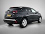 Peugeot 3008 SUV Blue Lease Executive 130pk | Navigatie | Climate Control | Cruise Control | Parkeersensoren v+a | Armsteun | Bluetooth | Apple Carplay / Android Auto | Draadloze telefoonlader | Regensensor | Donker getint glas | Afneembare trekhaak | Lage kilometerstand | 17" lichtmetalen velgen |