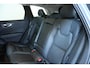 Volvo XC60 T8 Plug-in hybrid AWD Plus Dark | Semi-Electrische Wegklapbare Trekhaak | Longe Range | Google Infotainment | Harman Kardon Premium Audio | Parkeersensoren voor + achter | Parkeercamera | Stoelverwarming | Stuurwielverwarming |