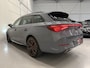 CUPRA Leon Sportstourer 1.4 e-Hybrid VZ Copper Edit. PANO/19"/KUIPSTOELEN/CAMERA/STUURKNOPPEN/SFEER/ACC/KEYLESS/DRIVE-PROFILE/CARPLAY/STOEL+STUURVERW/ELECTR.A.KLEP/GRAPHENGRAU/VOLLEDIG CUPRA DEALER HISTORIE INCL OH BEURT